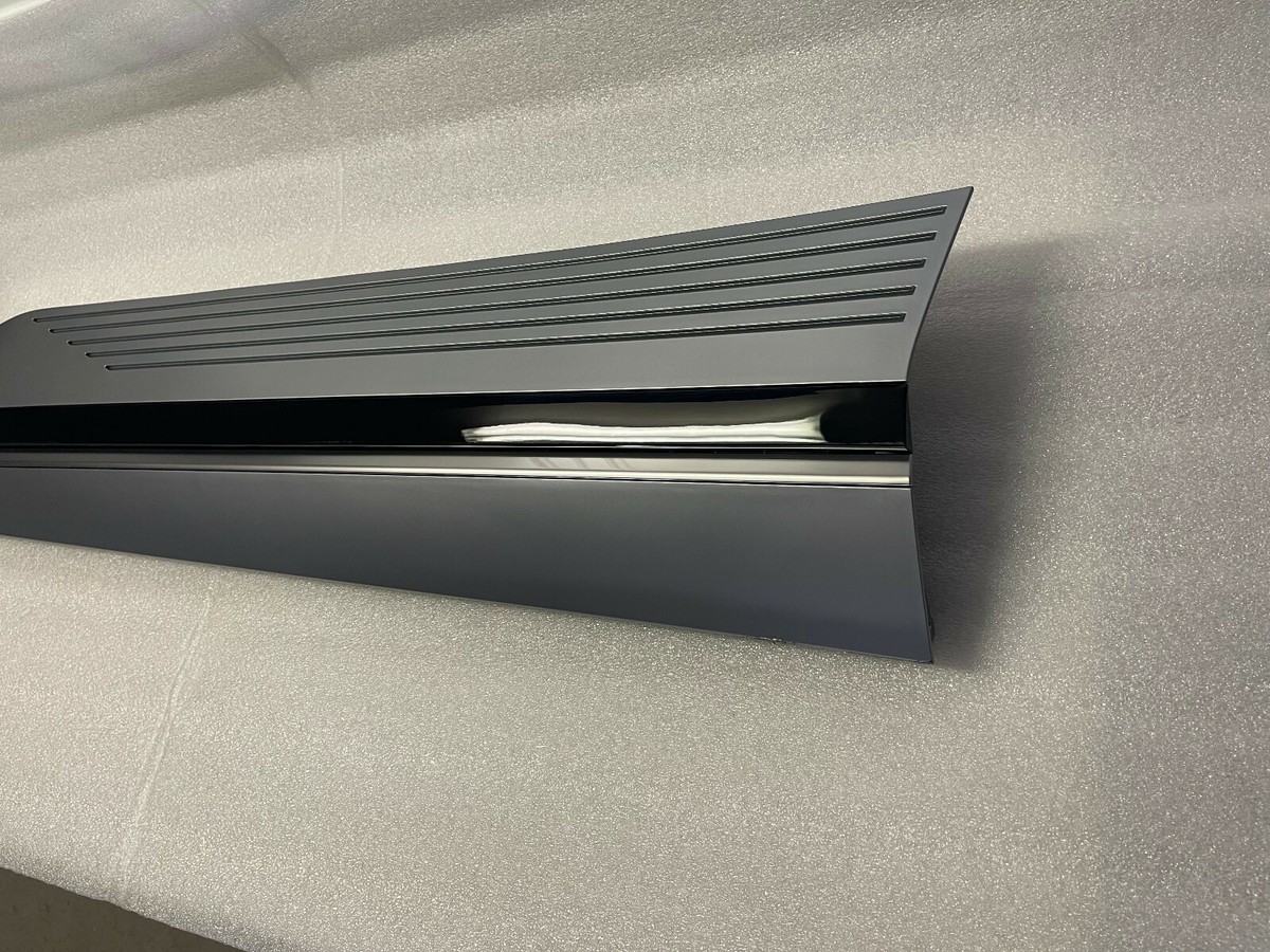 2022 - 2024 Hyundai IONIQ 5 OEM Front Door Left Driver Lower