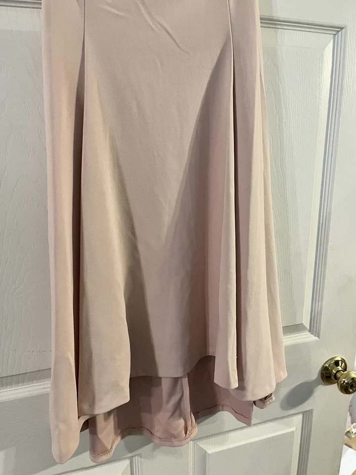 DKNY 女式米色裸色小号 V 领正式无袖紧身连衣裙 — 第 2/4 张图片