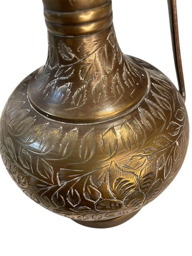 Vintage Decorative Vintage Brass Etched Vase Made in India 10" tall - Picture 3 of 5