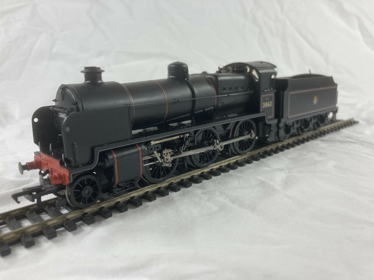690 Bachmann 32-161 N class 2-6-0 31862 BR black early emblem