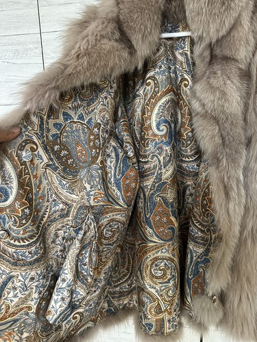 👑 Stunnin Vintage Luxury Finland Reversible Fox Fur Coat Royal Paisley Pls Read - Picture 7 of 12