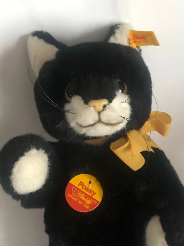 Steiff Katze Possy 6225/28 - mit Knopf und Fahne - Schild- Vitrinenstück - Bild 2 von 4