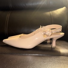 A New Day Heels Women  s Size 8 New Without Box