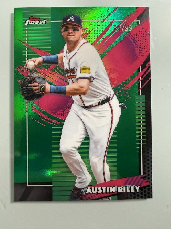 2026 TOPPS FINEST AUSTIN RILEY RARE #285 GREEN REFRACTOR #/99 BRAVES
