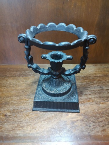 Wilton Ornate Cast Iron Candle Holder/ Lantern Base A6"T (S) - Picture 3 of 4