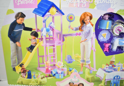 Mattel BARBIE HAPPY FAMILY BABY'S 1° PRIMO COMPLEANNO SET GIOCATTOLO NUOVO CON SCATOLA SIGILLATO SENZA SCATOLA - Foto 3 di 10
