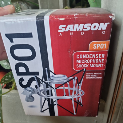 Samson SP01 Shock Mount für C01, C01U, CL7 und C03 Mikrofone, silber