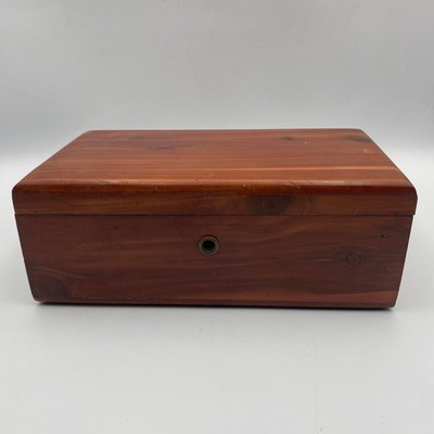 Lane Cedar Chest Keepsake Box Vintage Wood Jewelry Trinket Storage 9 Inch