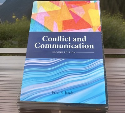Conflict & Communication By Fred E. Jandt Paperback