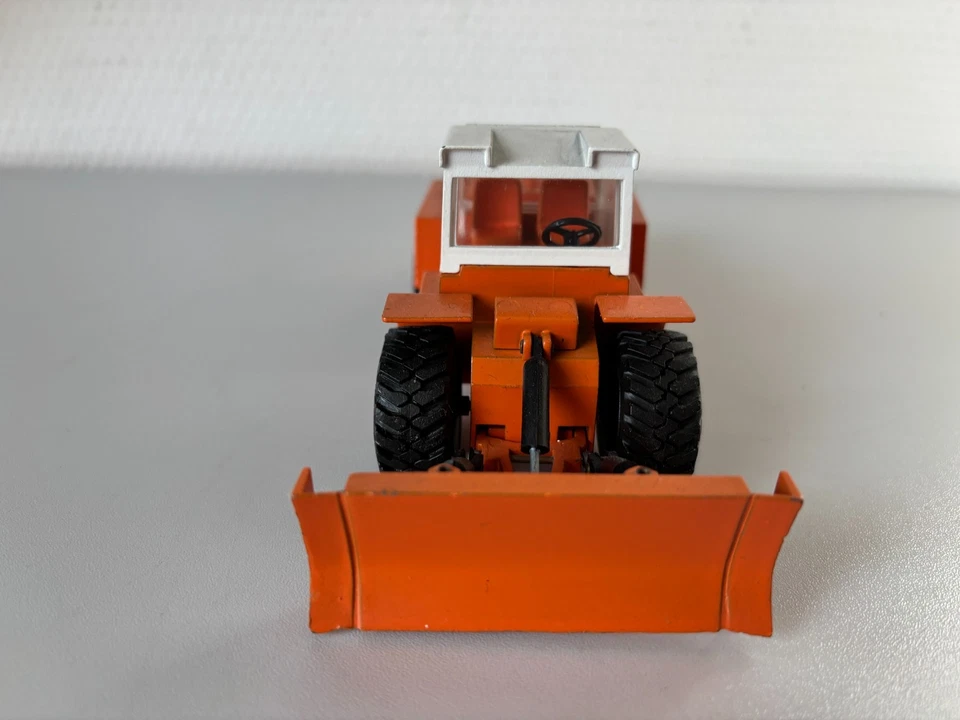 Zettelmeyer ZD3000 Dozer orange/weiß Radlader NZG #197 1:50 - Bild 3 von 4