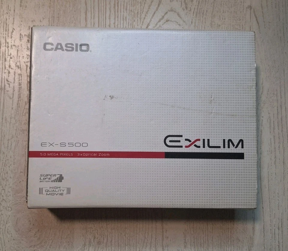 Casio Exilim EX-S500 Digitalkamera 5.0 MP Kamera Silber - Komplett In OVP