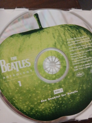 The Beatles Anthology 1 Apple Records/Capitol Records 2 Disc Set (1995) - Picture 3 of 6