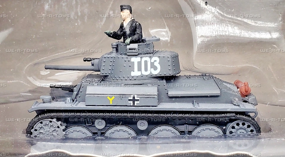 Forces of Valor German Panzer 38(t) Eastern Front 1942 Unimax 85035 - Image 3 of 4
