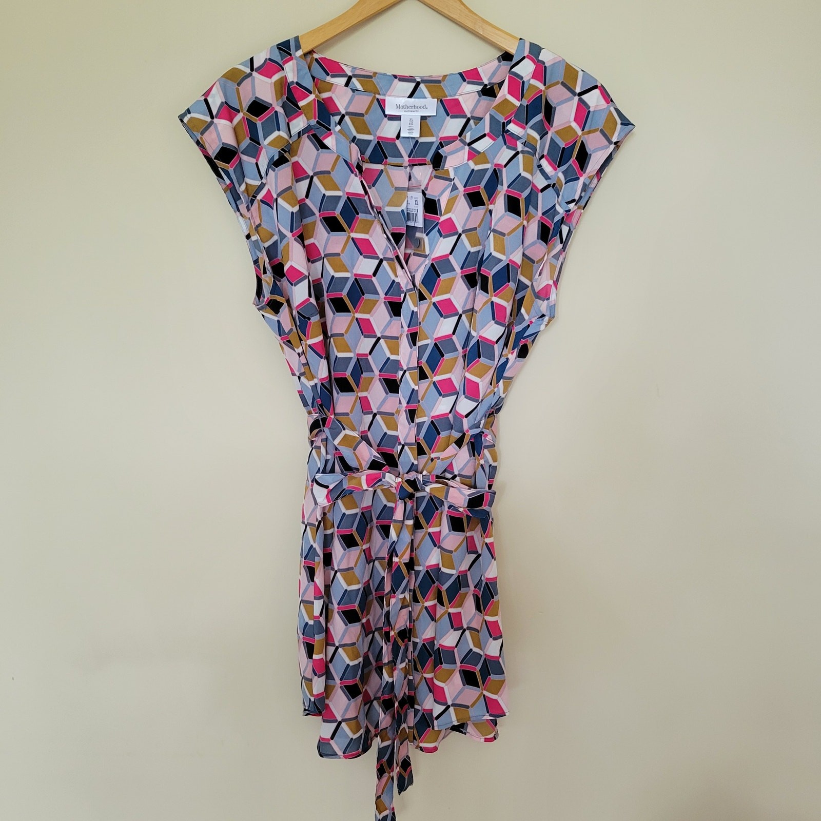 NWT Motherhood Maternity XL Sleeveless Top V-Neck Button Front Tie Cute