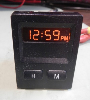 BMW E36  Compact Digital Clock 62138362857 for Z3 and E36 COMPACT
