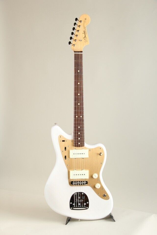 ギター Fender Japan Heritage Jazzmaster SKB Fender Made in Japan Heritage Series 60s Jazzmaster White