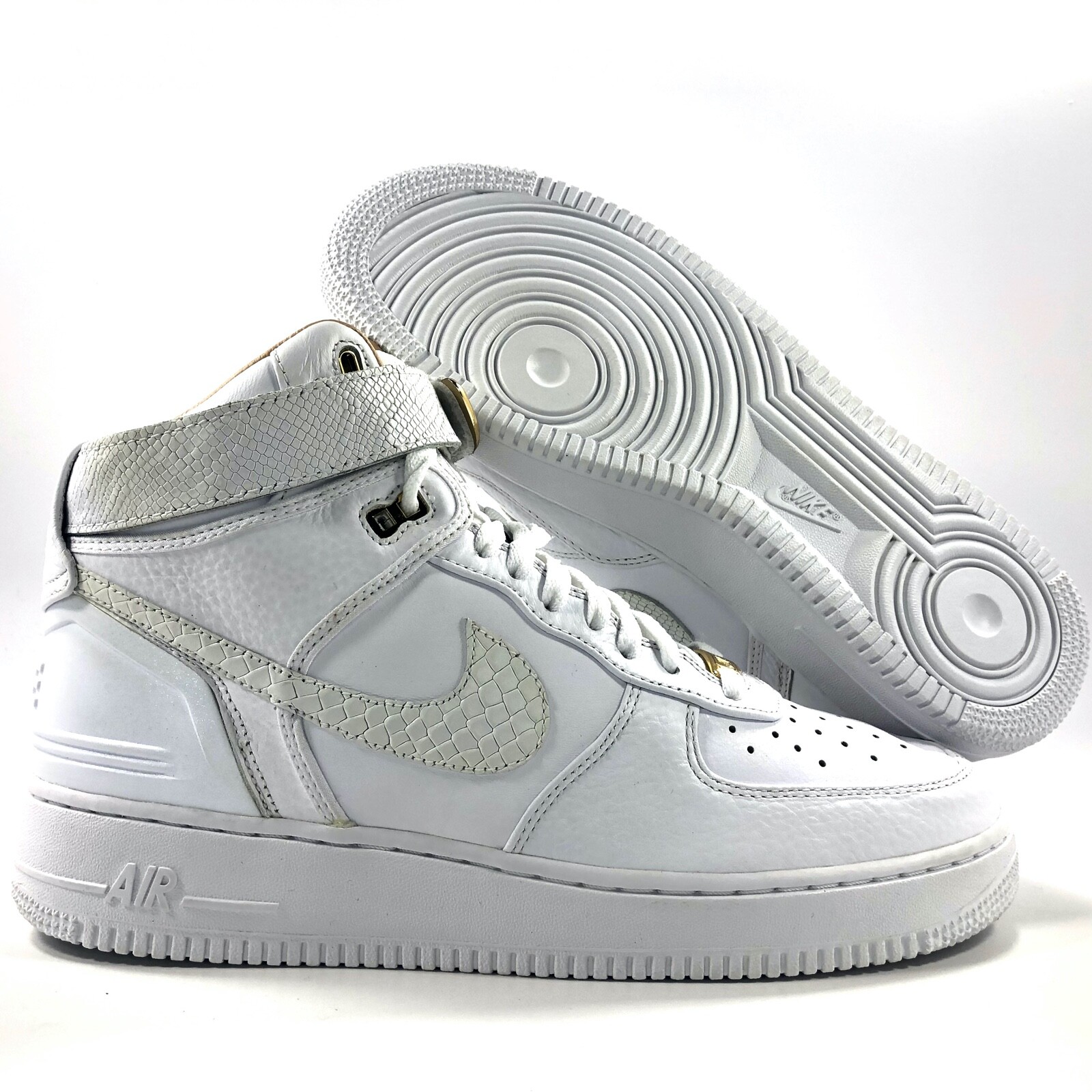 nike air force 1 triple white high tops