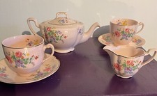 service à thé ancien johnson brothers rose à motifs floraux