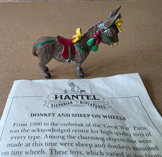 Hantel Miniature Donkey on Wheels VM02