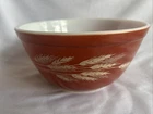 Vintage 1970's Pyrex Autumn Harvest Wheat Mixing Nesting Bowl #402 1.5 Qt