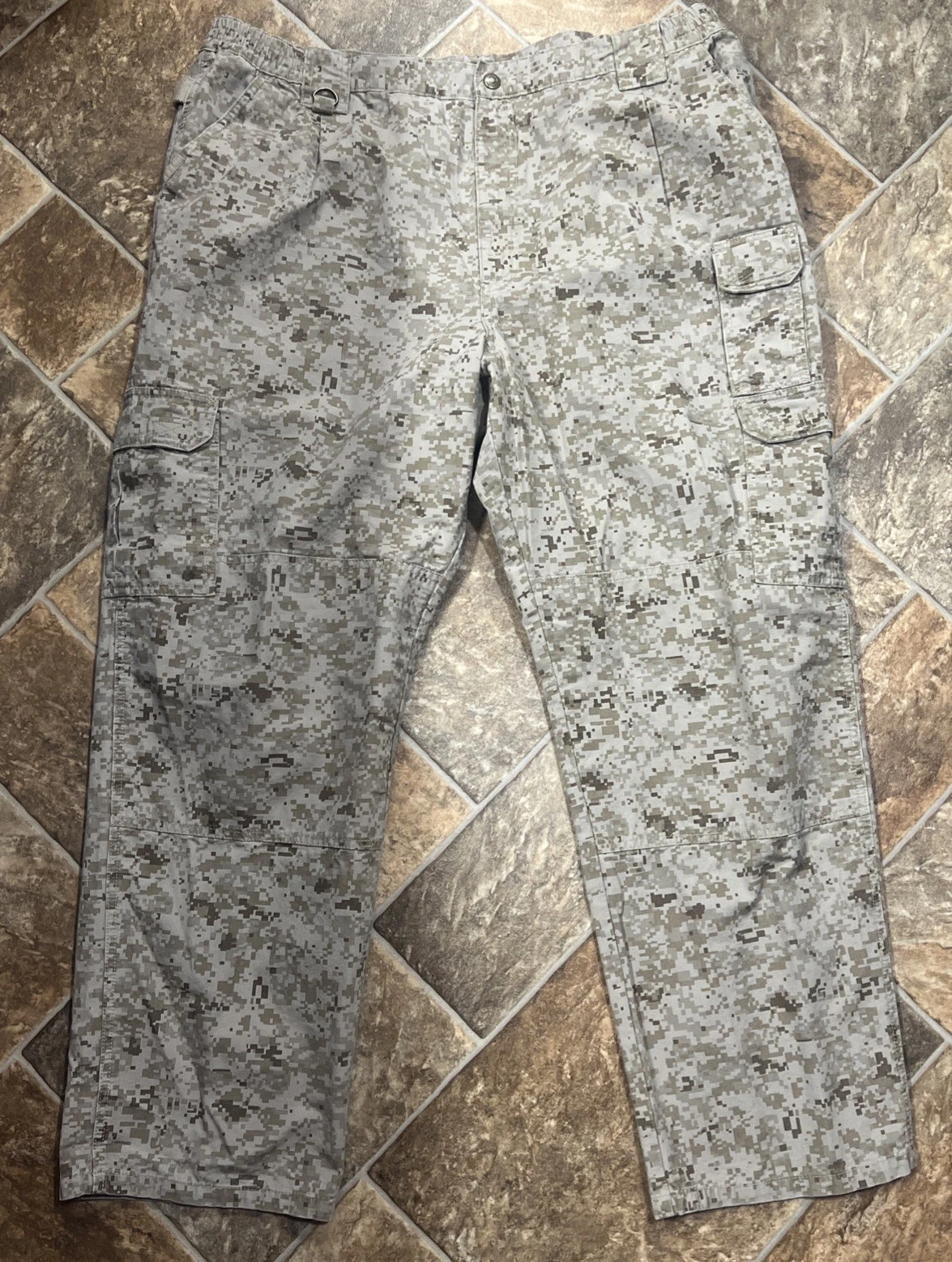 511 Pants Mens 44x32 Digital Camo Cargo Tactical Series Gorpcore Hiking