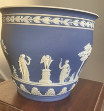 Stunning Jardiner.jasper Ware Pottery. Imperfections Shown In Pictures