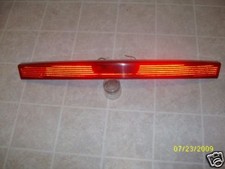 Dodge Intrepid 2003 2002 2001 2000 luz trasera reflectora tapa maletero usada OEM