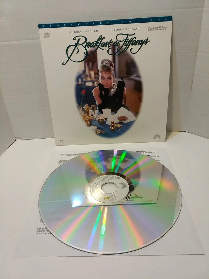Lot 3 Laserdisc Movies Scent of Woman Sleepless in Seattle Breakfast at Tiffanys Foto 2 de 4