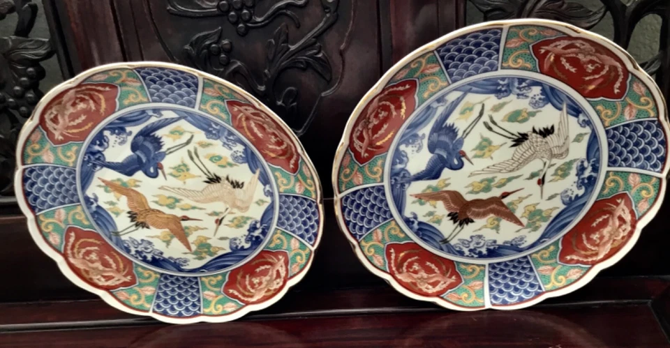 Japanese Imari 4 plate stand blue and white Crane bird gold gilt scallop large! - Image 2 of 4