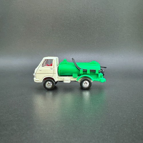 Tomica No. 37 Isuzu Elf Vacuum Truck, Made In Japan - Picture 2 of 7