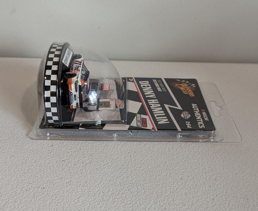 ミニカー 19th Collectors Convention DairyDelivery AMR Early Factory Built Model - 1/43 Chevrolet Corvette
