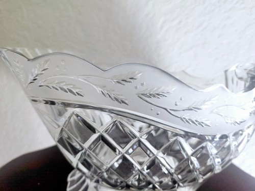Elegant Lead Crystal Candy/ Fruit Bowl in Slate design 10" x 5 1/2" 5 3/4" deep - Picture 4 of 10