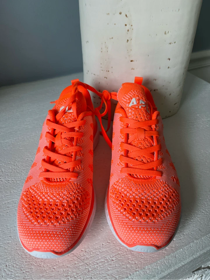 APL: Athletic Propulsion Labs женщин Techloom Phantom беговых кроссовок размер 6,5 - Изображение 3 из 4