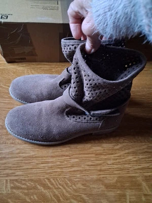 Vert Baudet bottines daim marron/chamois P 36 - Photo 1/4