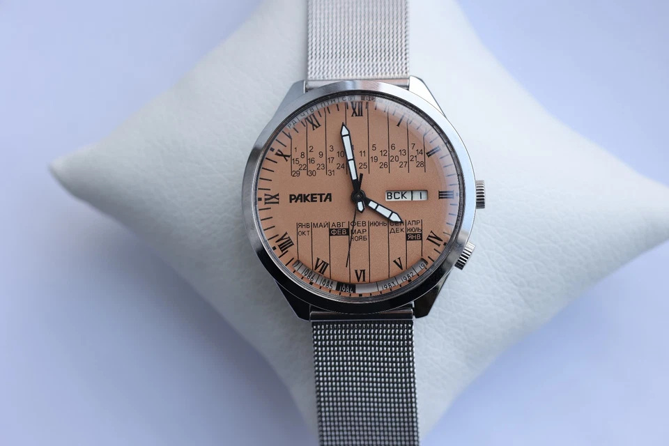 Reloj Raketa Collage Calendario Perpetuo / Estilo Soviético Mecánico cal. 2628.H Foto 3 de 4