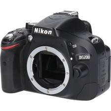 Nikon D5200 24.1MP APS-C DSLR Camera Body F Mount Vari-Angle Monitor