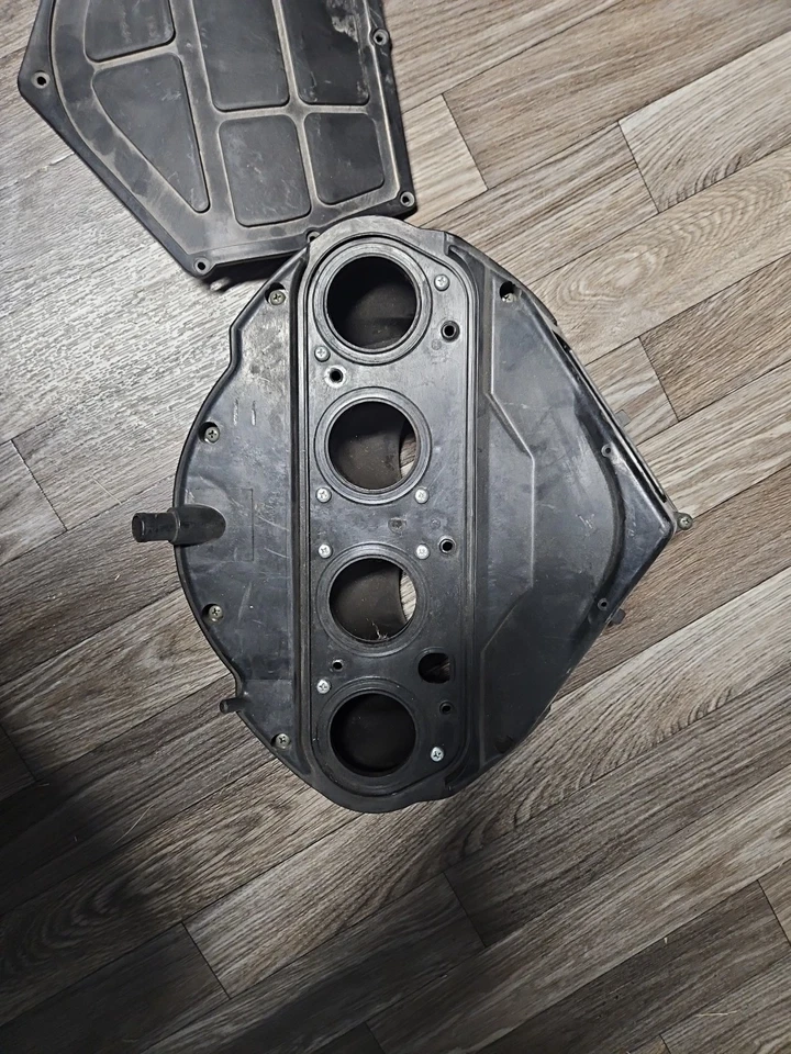 2007 Kawasaki Ninja Zx10r Airbox Air Intake Filter Box Oem Zx10 r 2006 06-07 ZX - Image 2 of 3