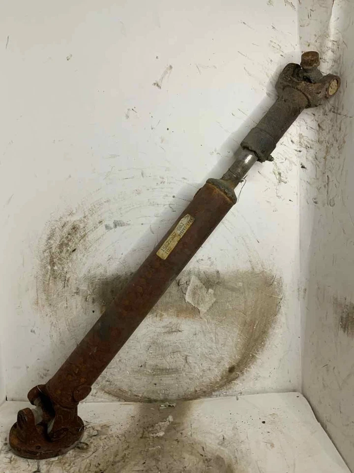 GMC 3500 1988-1994 pick up eje de transmisión delantero 26022467 18" WW 7,4 L 8 cilindros 3 velocidades AT 4x4 Foto 2 de 4