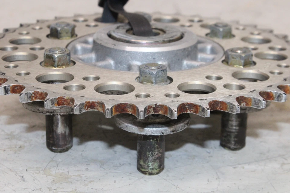 1998 DUCATI MONSTER 900 OEM ЗАДНЯЯ ЗВЕЗДОЧКА - Изображение 2 из 4