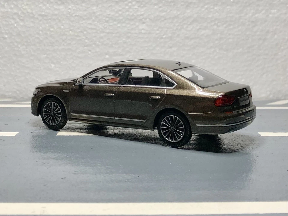1:43 VOLKSWAGEN PASSAT 380 TSI (2016) MODELLINO🔝INFO IN DESCRIZIONE ⬇️ (NO 1:18 - Immagine 4 di 4