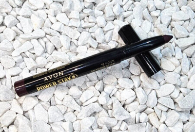 Avon POWER STAY Lidschatten Eyeliner Stift Statement Berry Matt Gothik Toll