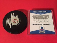 Max Pacioretty Canadiens  Signed Puck Auto Beckett BAS COA