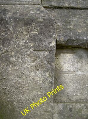 Foto 12x8 abgenutzter Benchmark Gloucester dieser Schnittzeichen (einer von drei auf der c2015