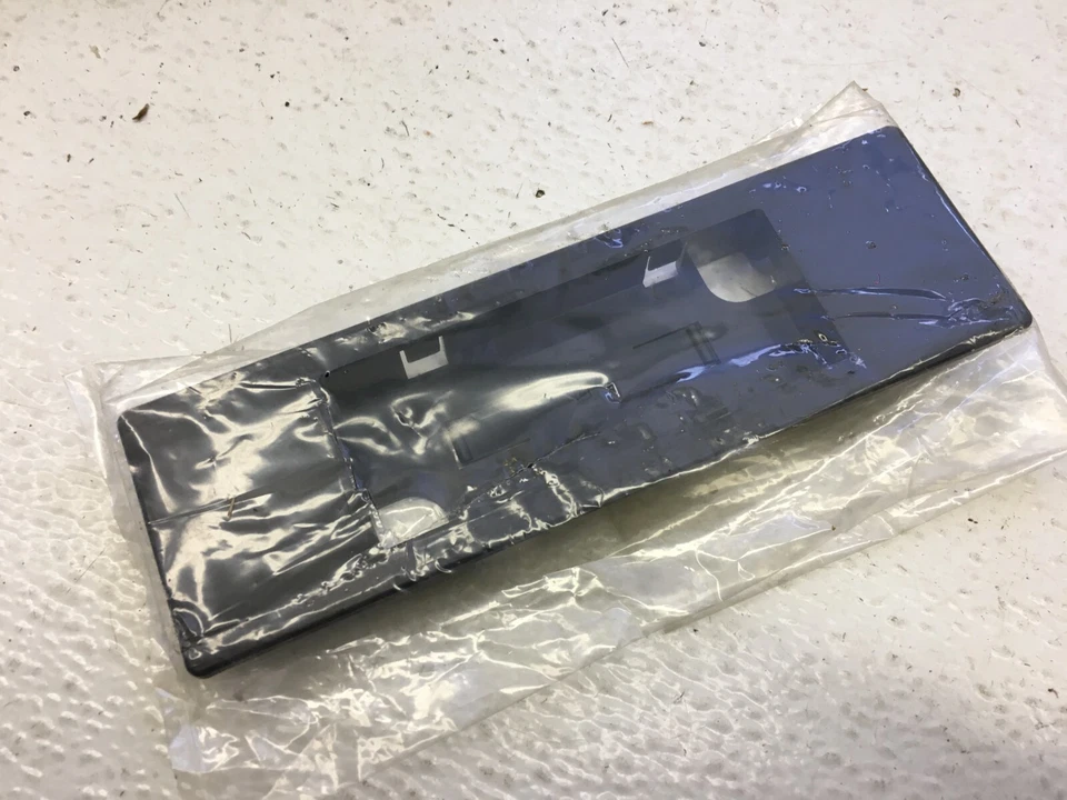 NOS Mopar 1981 1982 1983 Chrysler Cordoba LH Park Lamp Assembly 4174183 - Image 3 of 4