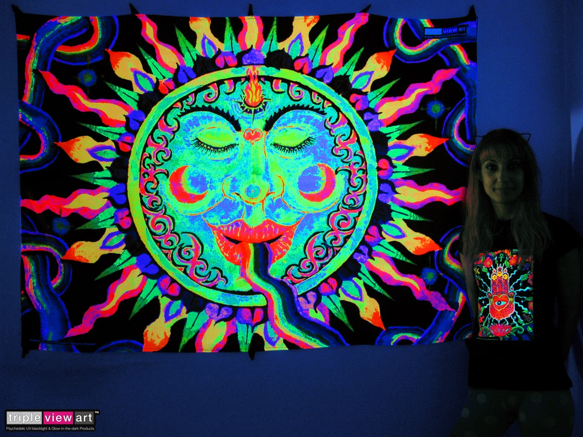RAINBOW SUN Psychedelic Art UV Black Light Tapestry Wall Hanging Backdrop Deco