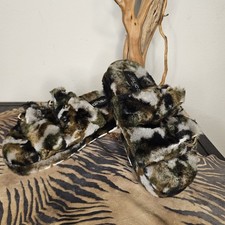 J Slides Camo Shearling Sandal 7.5 New