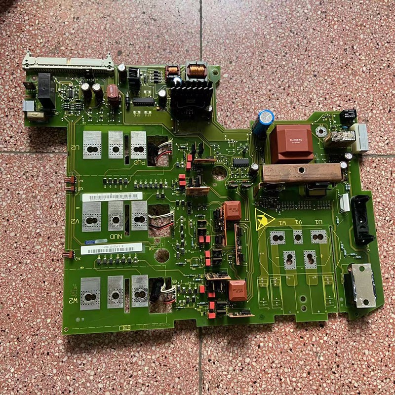 1PC USED For Siemens 6SE7027-2TD84-1HF3 6SE7024-7TD84-1HF3 Inverter Board