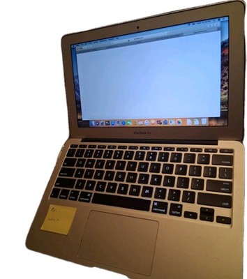 Apple MacBook Air A1370 11-inch 2011 Model, 1.6GHz, 4GB RAM, 128GB SSD