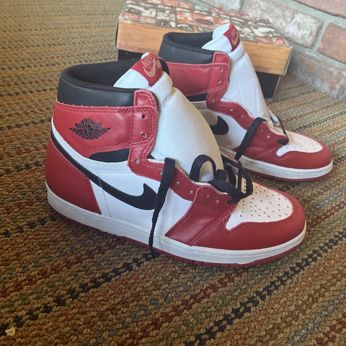 Nike Air Jordan 1 1994 Retro High Chicago 130207-101 Size US Nike Air Jordan 1 1994 Retro High Chicago 130207-101 Size US