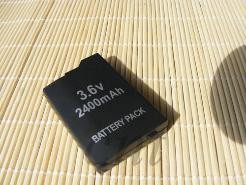 Batteria per Sony Lite, PSP 2th, PSP-2000, PSP-3000, PSP-3004 Caricabatterie Silm/Wall - Foto 19 di 38